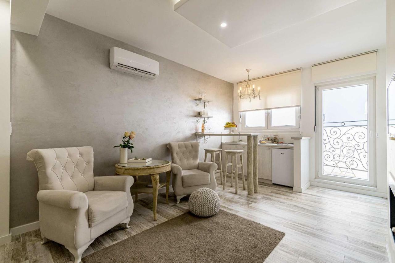 Apartamento Joli Belgrado Exterior foto